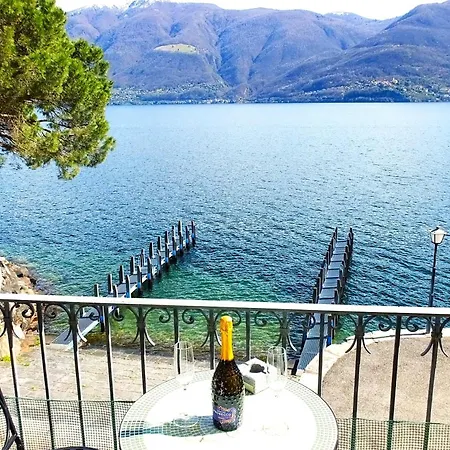 Casa Al Lago - Lakefront Two-Storey Apartment On Lake Promenade Brissago Exterior photo